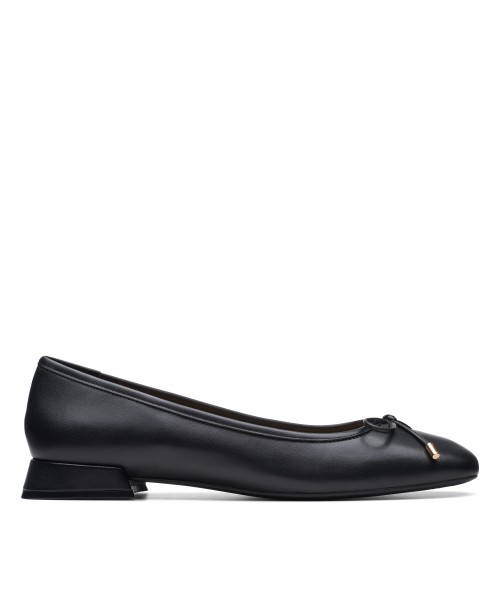 Clarks - Ubree15 Step Black Leather Clarks - Ubree15 Step Black Leather